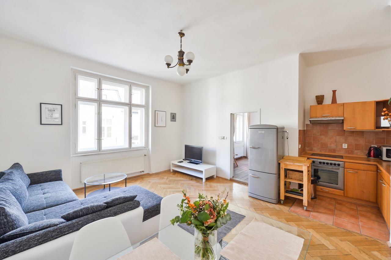 Old Town Sq. Apartment Прага Экстерьер фото